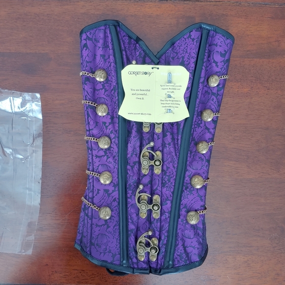 😈NWT Purple Steampunk corset with chains from Corsets Story! - Picture 5 of 16